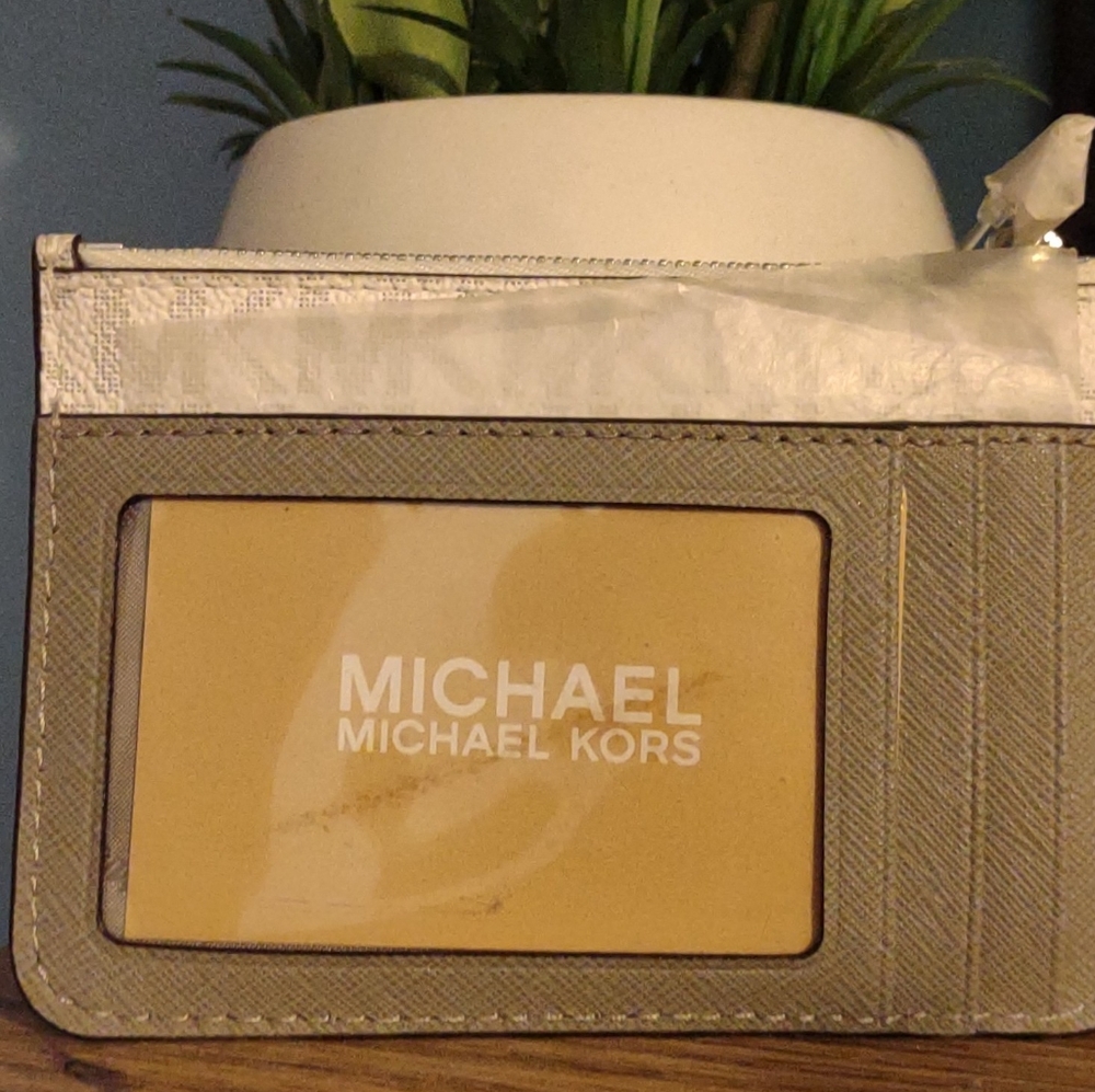 Wallet - Picture 2 of 2